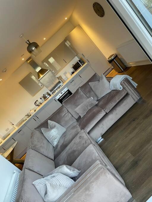 Spacious Apartment In The Heart Of Chelmsford Kültér fotó