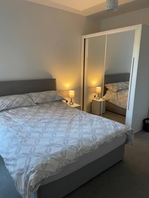 Spacious Apartment In The Heart Of Chelmsford Kültér fotó